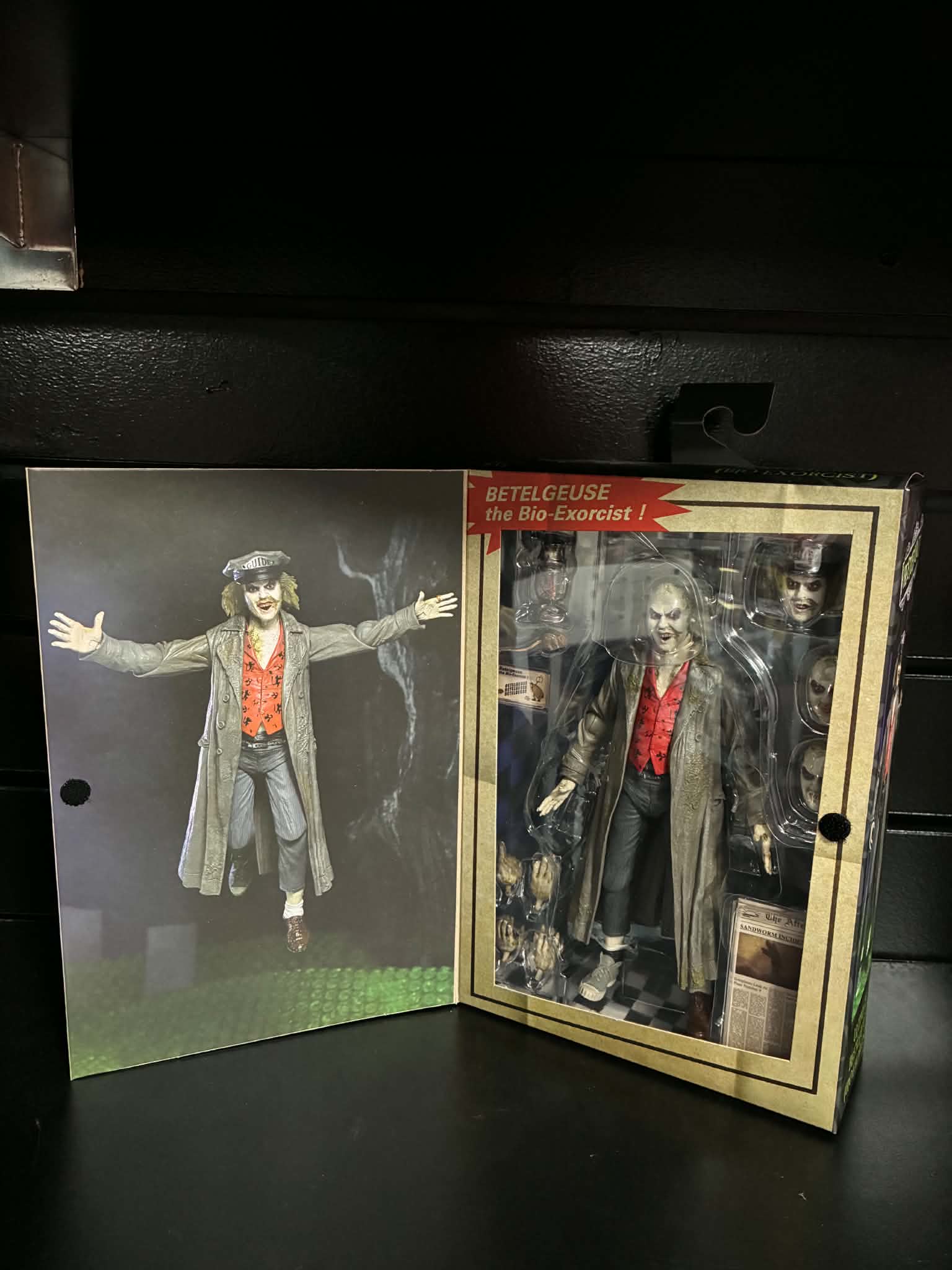 Betelgeuse The Bio-Exorcist! - Beetlejuice Action Figure